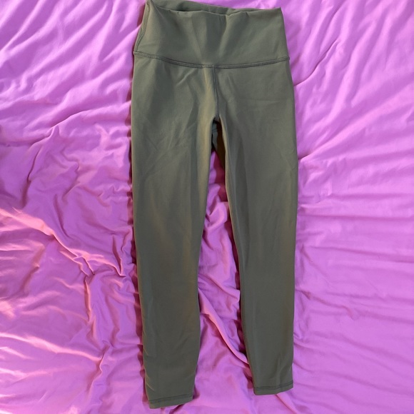 Green fabletics legging size xs/s - Picture 1 of 3